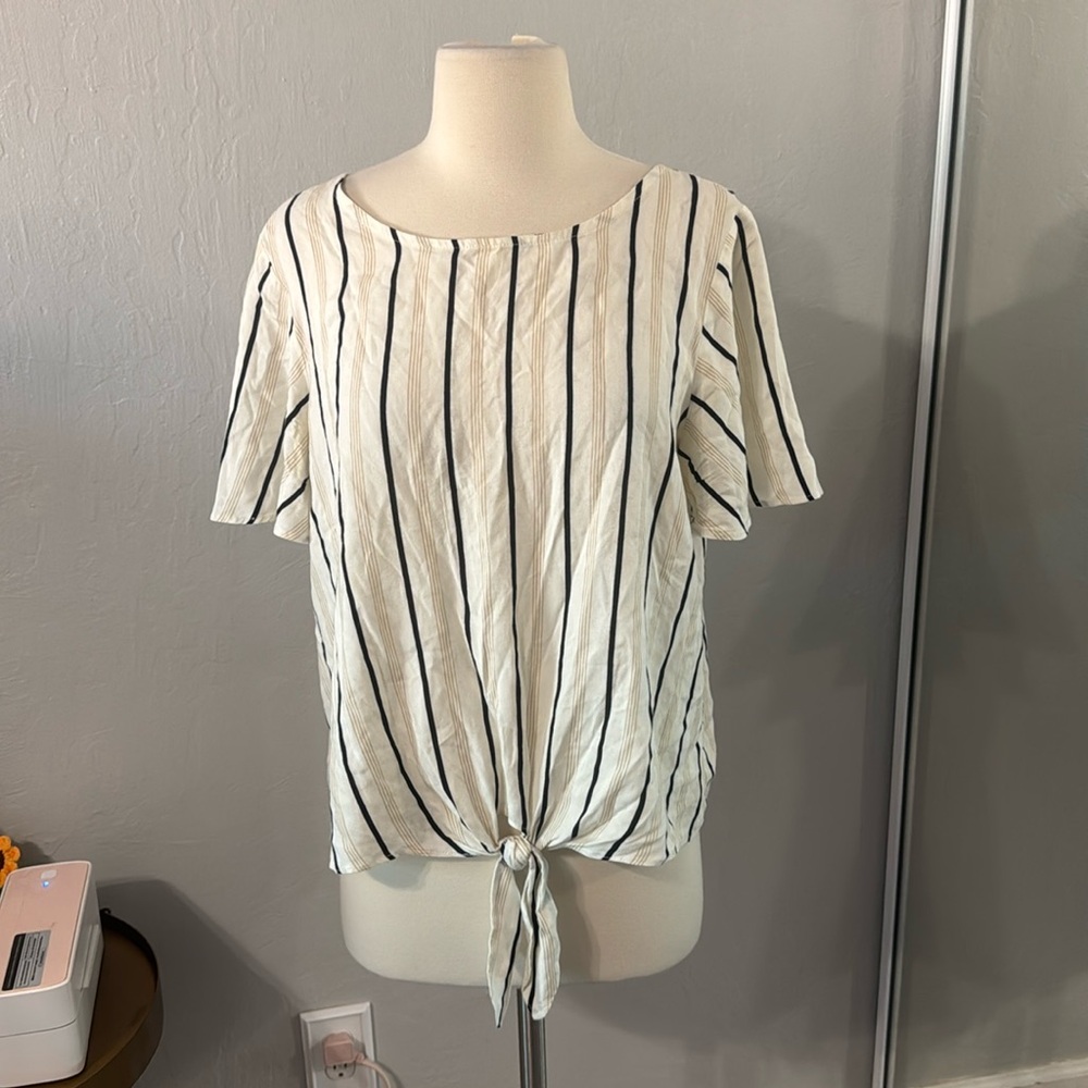 Socialite Front Tie Flowy Tee